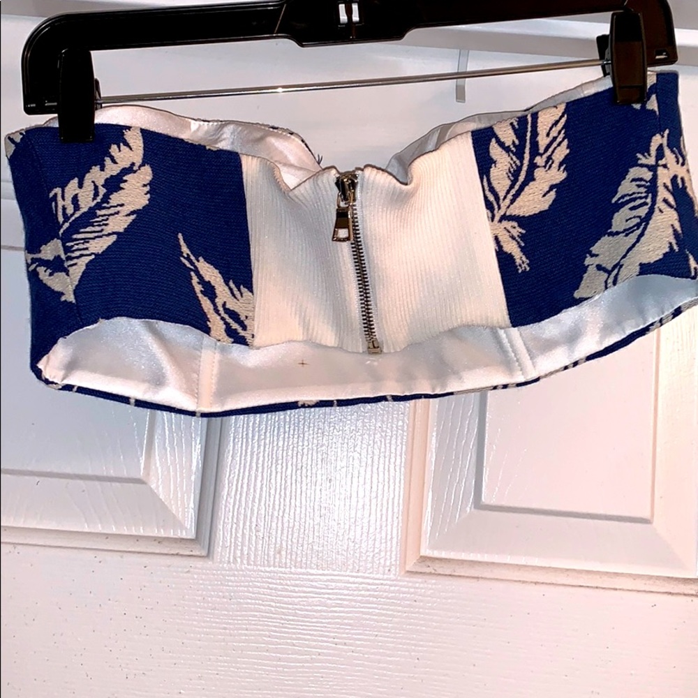 Crop top - Picture 3 of 3